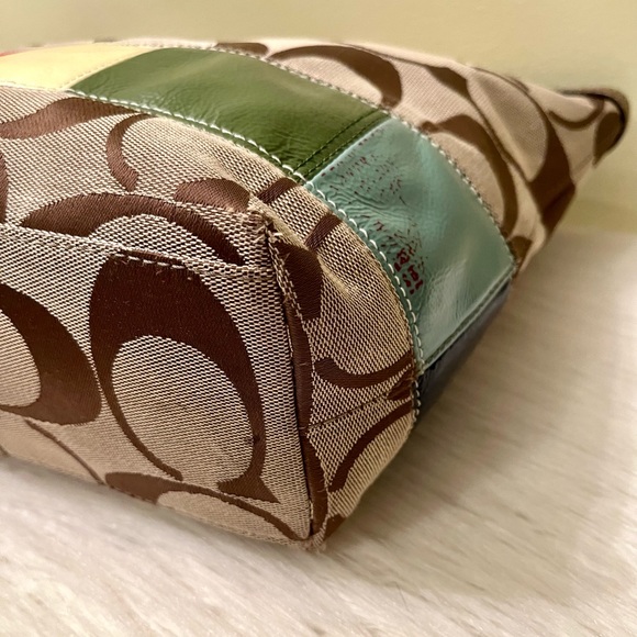 Coach Signature Print Rainbow Legacy Stripe Shoulder Bag - Picture 6 of 8